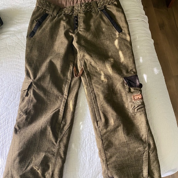 Cappel Snowboarding Suit Women’s - Picture 5 of 6